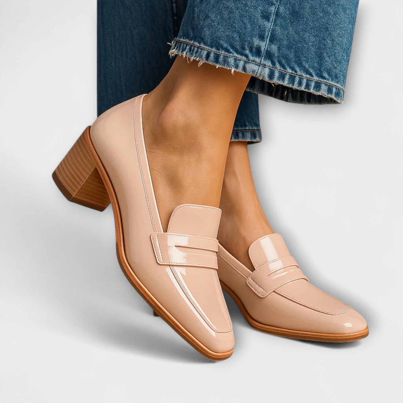 Elaine | Shiny Moccasins