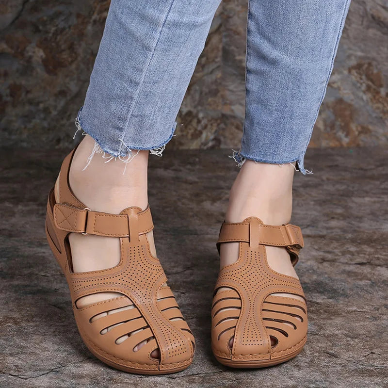 ELVIRA | CLOSED ORTHOPEDIC SANDALS