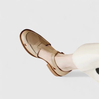 Isara | Low block heel sandals with side cut-out detail